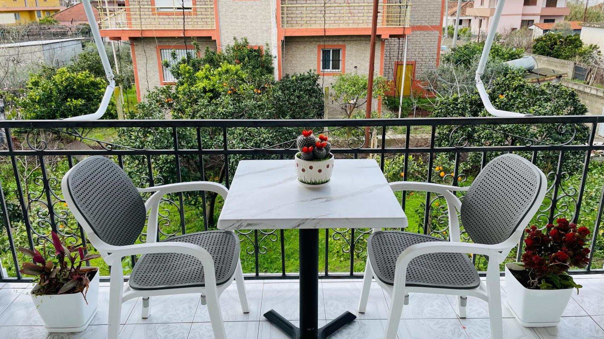 Mia Guest House - Entire Home With Balcony & Garden Divjake Exteriér fotografie